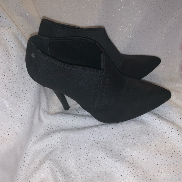Vera Wang size 6 stiletto bootie - Picture 4 of 6
